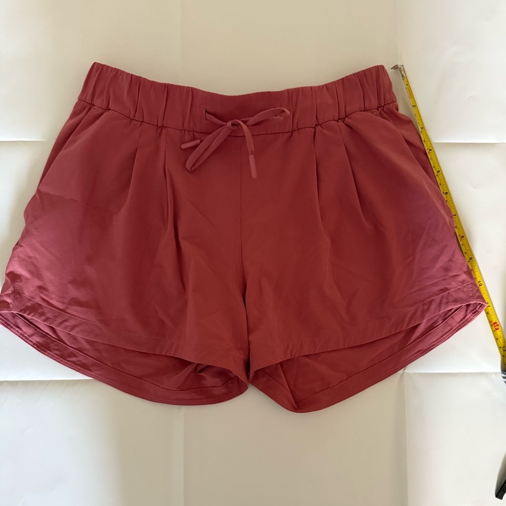 Lululemon women’s stroll at sunset shorts. Size 4. Mauve color. 3” inseam